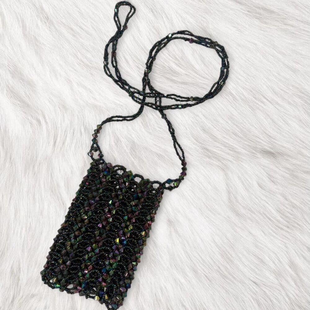 Y2K iridescent mini beaded purse with iridescent beads - Picture 2 of 4